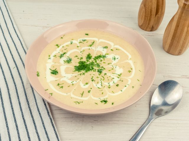 Суп-пюре из брокколи и шпината со сливками и сыром по-итальянски. Рецепт