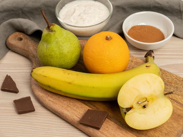 Фруктовый салат: банан и киви