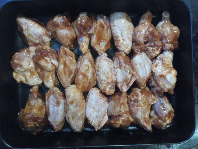 Запеченные куриные крылышки в соусе терияки