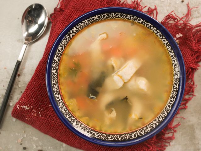 Уха из зеркального карпа | Ethnic recipes, Food, Wonton soup