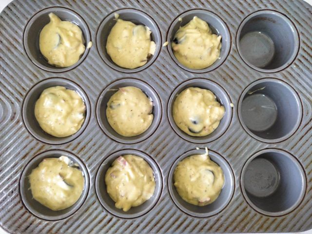 Яичные маффины с колбасой и сыром рецепт с фото, как приготовить на klimatcentr-102.ru