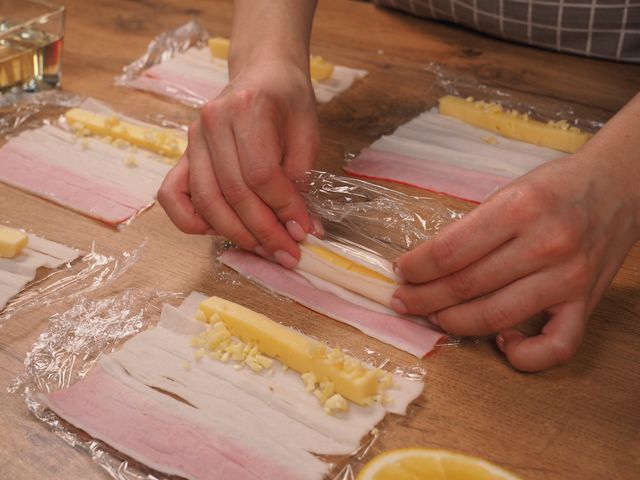 Крабовые палочки в кляре с сыром: пошаговый рецепт