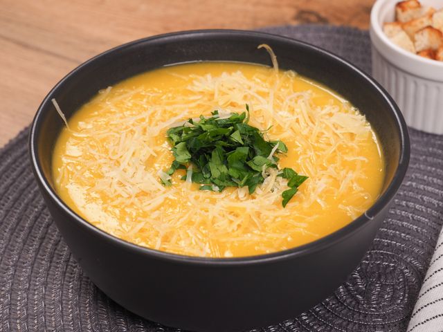 гороховый крем суп с курицей и сливками рецепт | Дзен