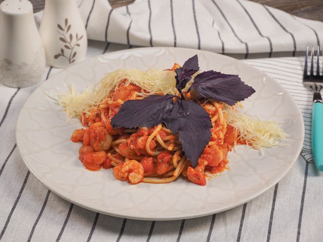 Паста с креветками в томатном соусе — самый вкусный рецепт макарон