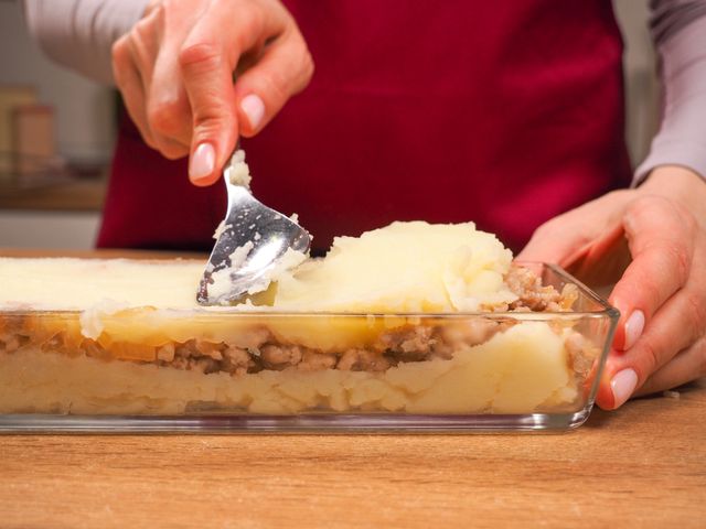 Картофельная запеканка в духовке классический рецепт без фарша