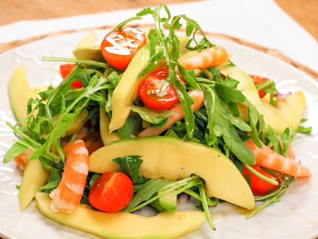 Вкусные рецепты салата с манго и авокадо