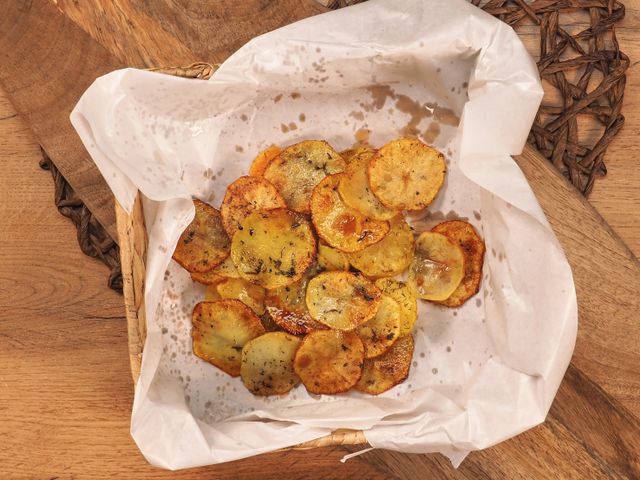 Картофельные чипсы - пошаговый рецепт с фото