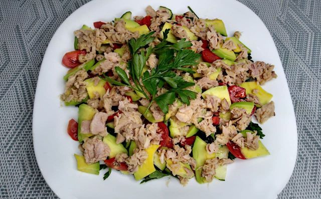 50 рецептов простых салатов