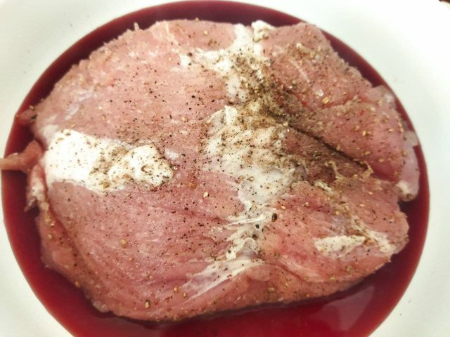 Свинина в сухом красном вине, запеченная в духовке – пошаговый рецепт приготовления с фото