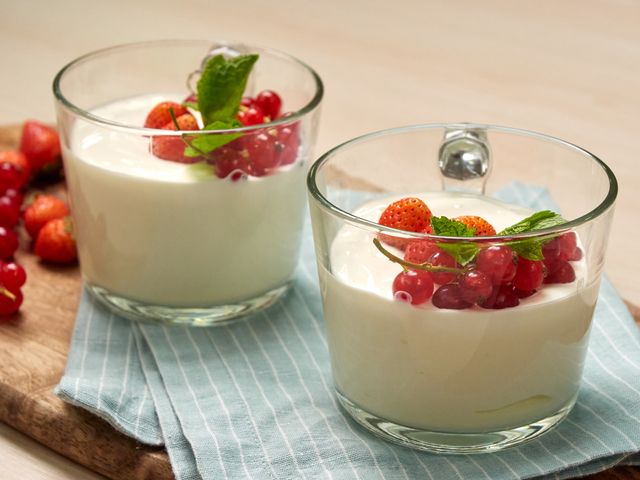 Как приготовить йогурт в мультиварке: 7 простых рецептов