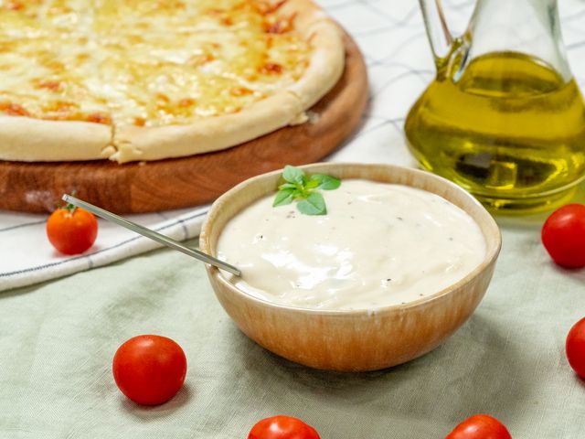 Белый соус для пиццы – пошаговый рецепт приготовления с фото