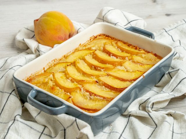 Персиковый коблер - простой и вкусный американский десерт, рецепты с фото
