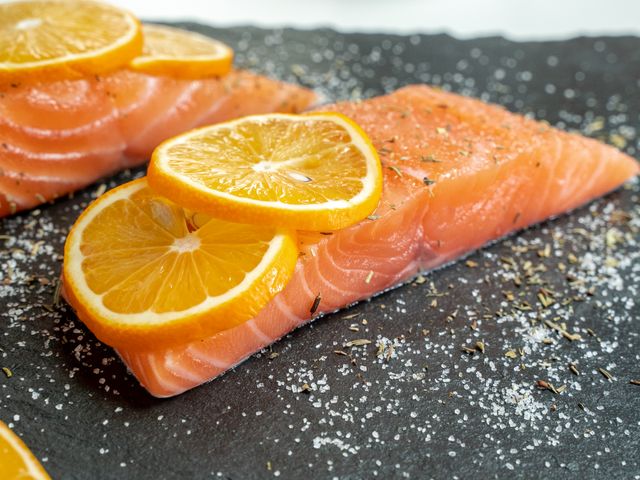 Как приготовить лосося в духовке