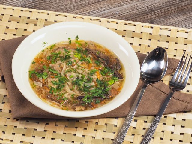 Суп со свининой и сушеными грибами