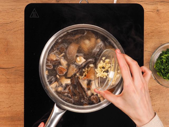Как варить суп из сушеных грибов — читать на ростовсэс.рф