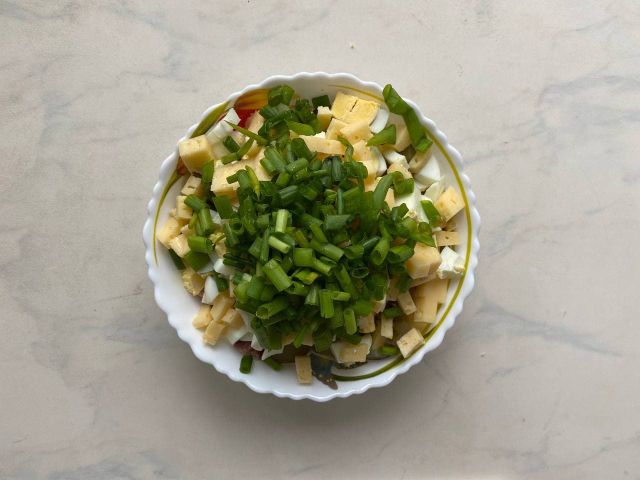Вкусный и яркий фруктовый салат на праздничный стол от «Едим Дома»