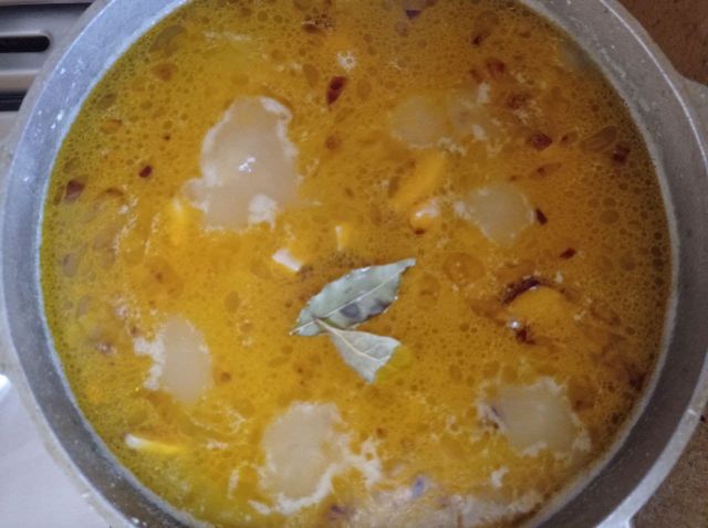 Ингредиенты для «Луковый суп-пюре с картофелем и беконом»:
