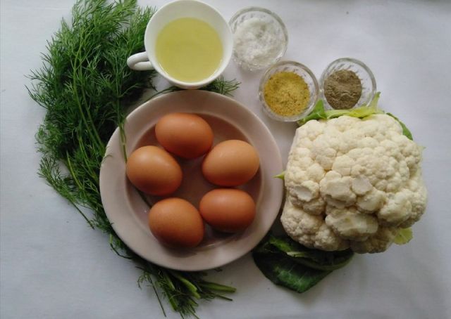 Цветная капуста с яйцами и молоком в духовке