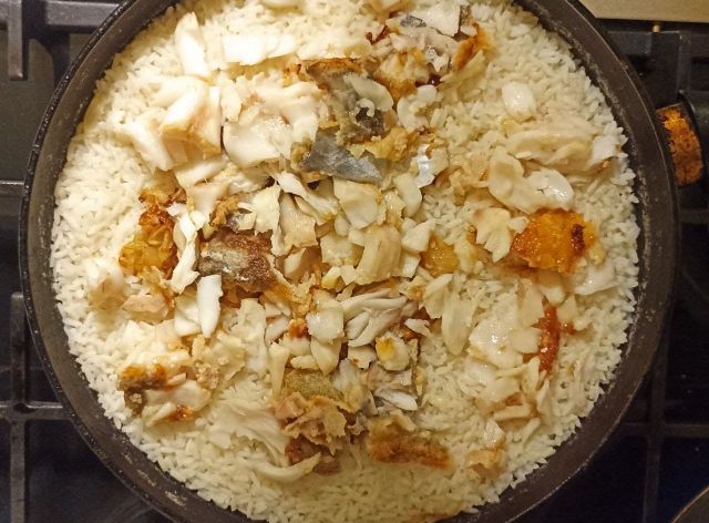 Рыба с рисом и овощами в духовке - пошаговый рецепт с фото на спогрт.рф