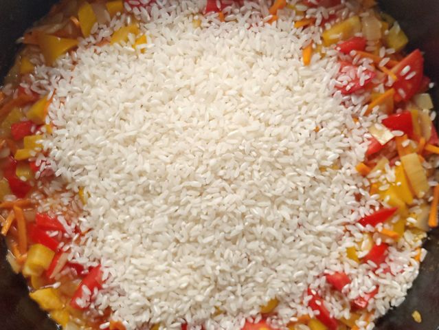 Рис с зеленым горошком и кукурузой - кулинарный рецепт