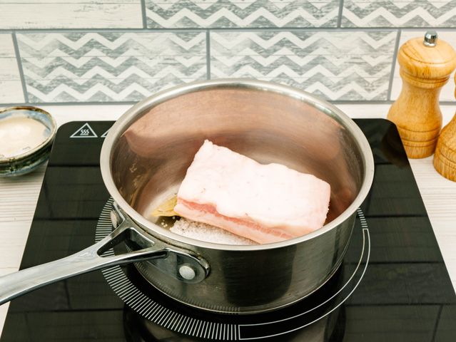 Вареное сало — рецепт с фото пошагово. Как приготовить вареное сало в домашних условиях?