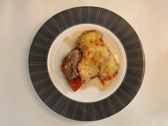 Говядина, запеченная в духовке с сыром и помидорами - пошаговый рецепт с фото на пластиковыеокнавтольятти.рф