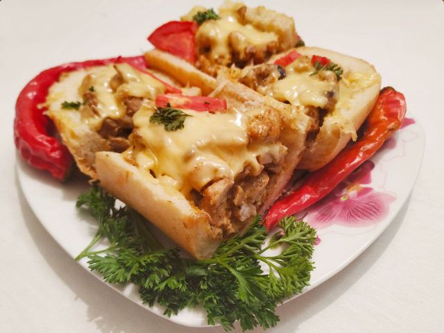 Рецепт фаршированного батона с мясом и грибами: лучше любых горячих бутербродов. Читайте на malino-v.ru