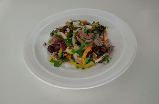 Салаты чоги и газапхули - самые вкусные блюда грузинской кухни из свежих овощей.