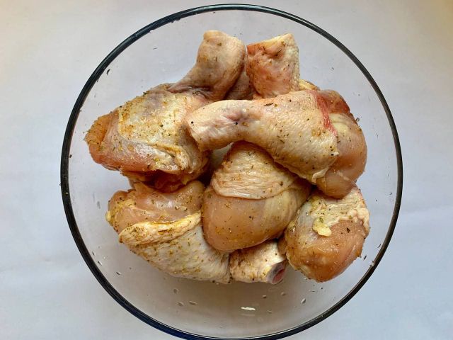 Курица в мультиварке в сметанном соусе - рецепт автора Алекс Че