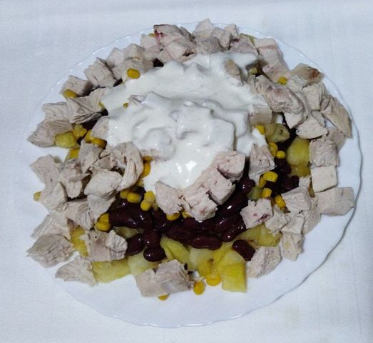 Салат с курицей, фасолью и ананасом , пошаговый рецепт на ккал, фото, ингредиенты - Констанция