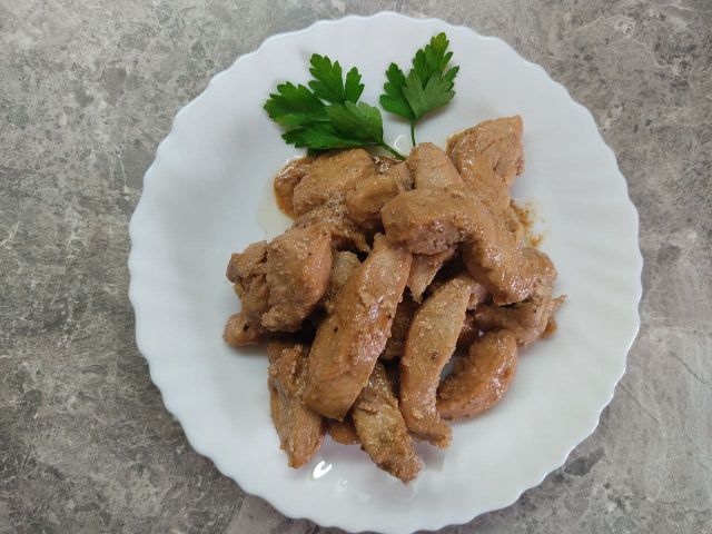 Куриное филе, запечённое с чесноком и тимьяном