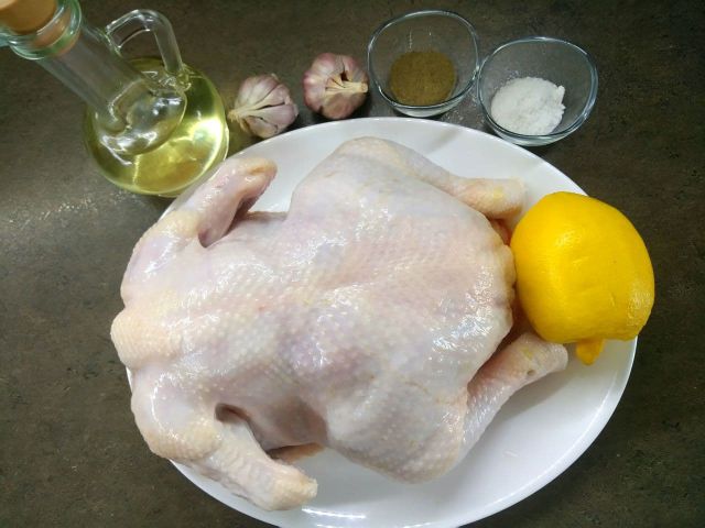 Курица в духовке с лимоном и розмарином
