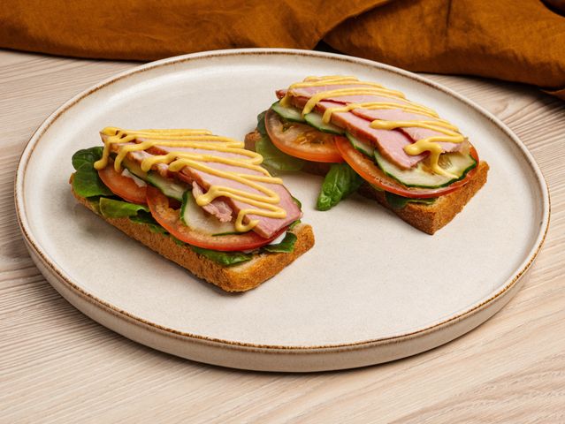 Горячие бутерброды из черного хлеба - Кулинарные рецепты