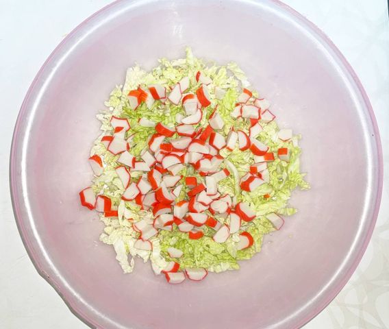 Рецепты салатов из креветок и крабовых палочек