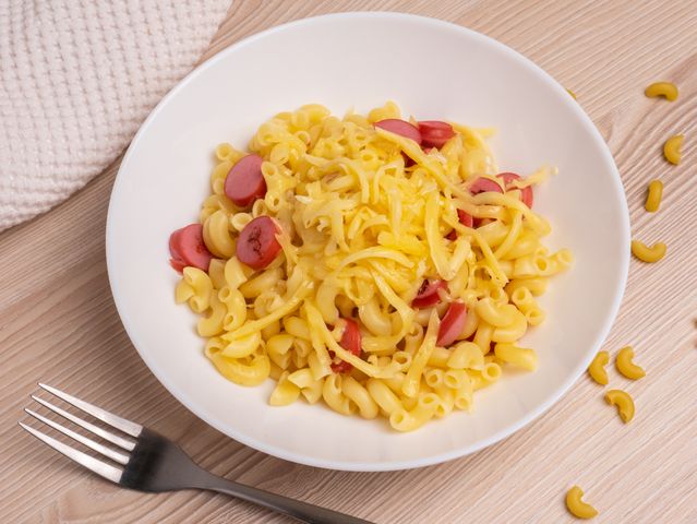 Рецепт Запеканки с сосисками и макаронами