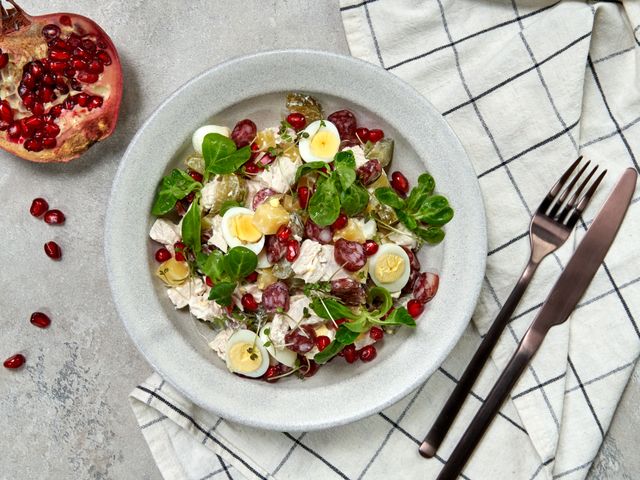 Салат «Царский» с курицей и шампиньонами