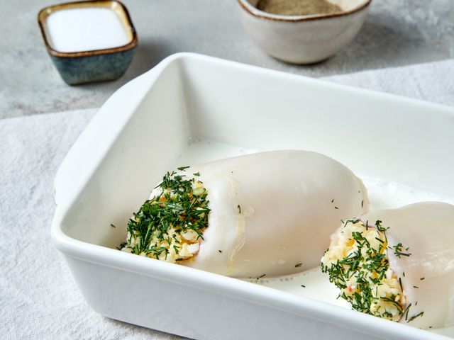 Фаршированные кальмары с рисом и яйцом – пошаговый рецепт с фото, как приготовить в духовке