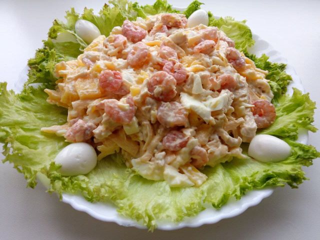 Салат «Цезарь» с курицей, горчицей и креветками рецепт – Американская кухня: Салаты. «Еда»