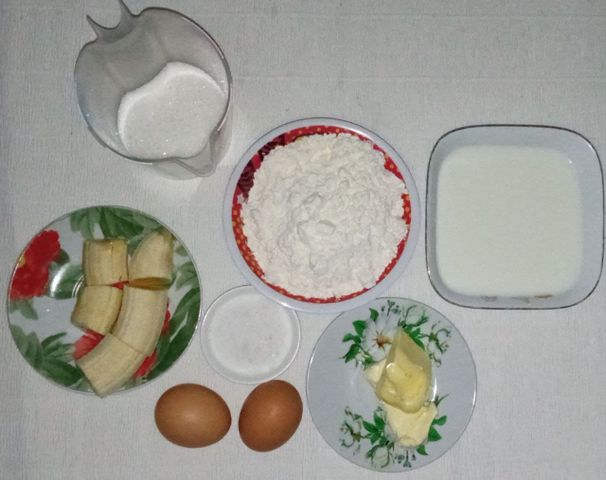 Как приготовить Капкейки банановые с карамелью и кремчизом рецепт пошагово