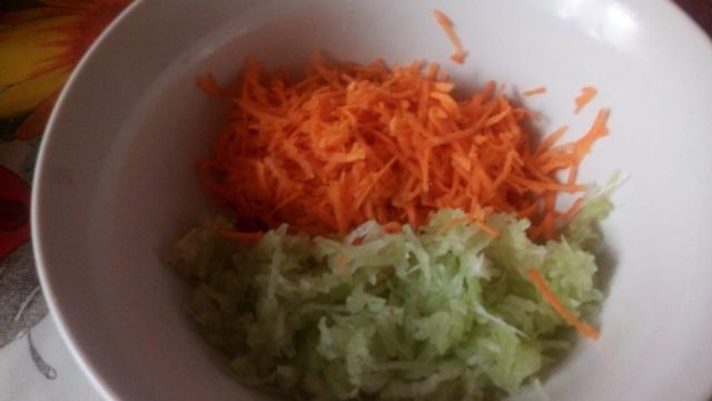 Салат из моркови с сельдереем