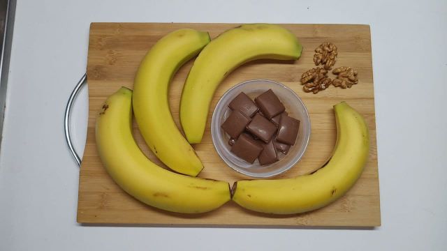 Банановый кекс в кружке за 5 минут — ТОП-6 рецептов для вкусного утра