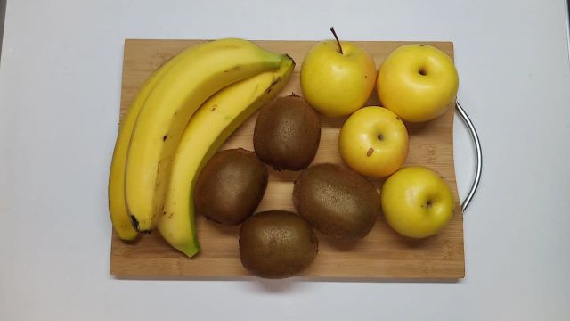 Бананово-яблочный молочный коктейль
