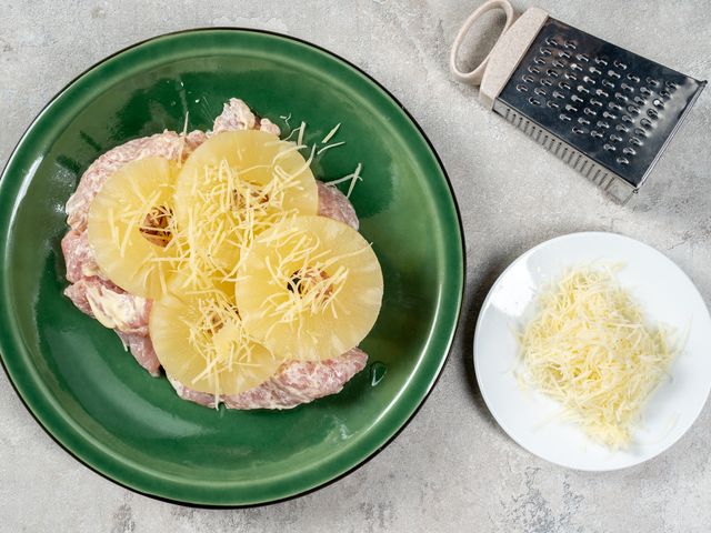 Как приготовить рецепт Индейка с ананасами